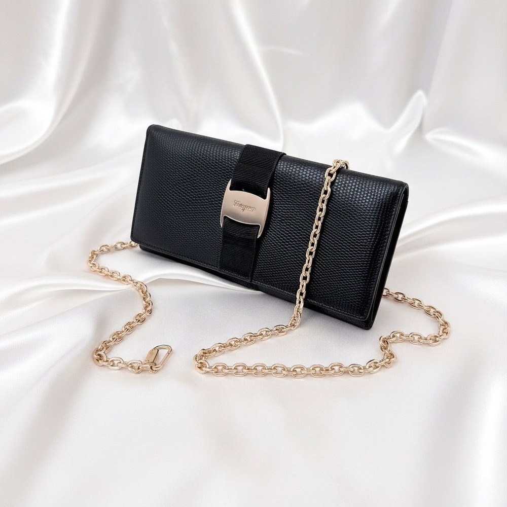 Salvatore Ferragamo Vara Long Wallet